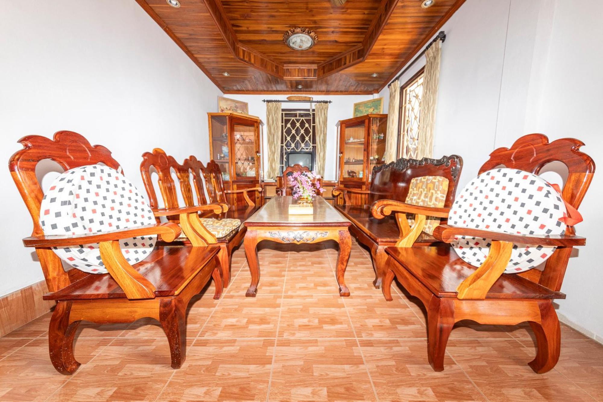 Nirasim Villa Luang Prabang Exteriör bild