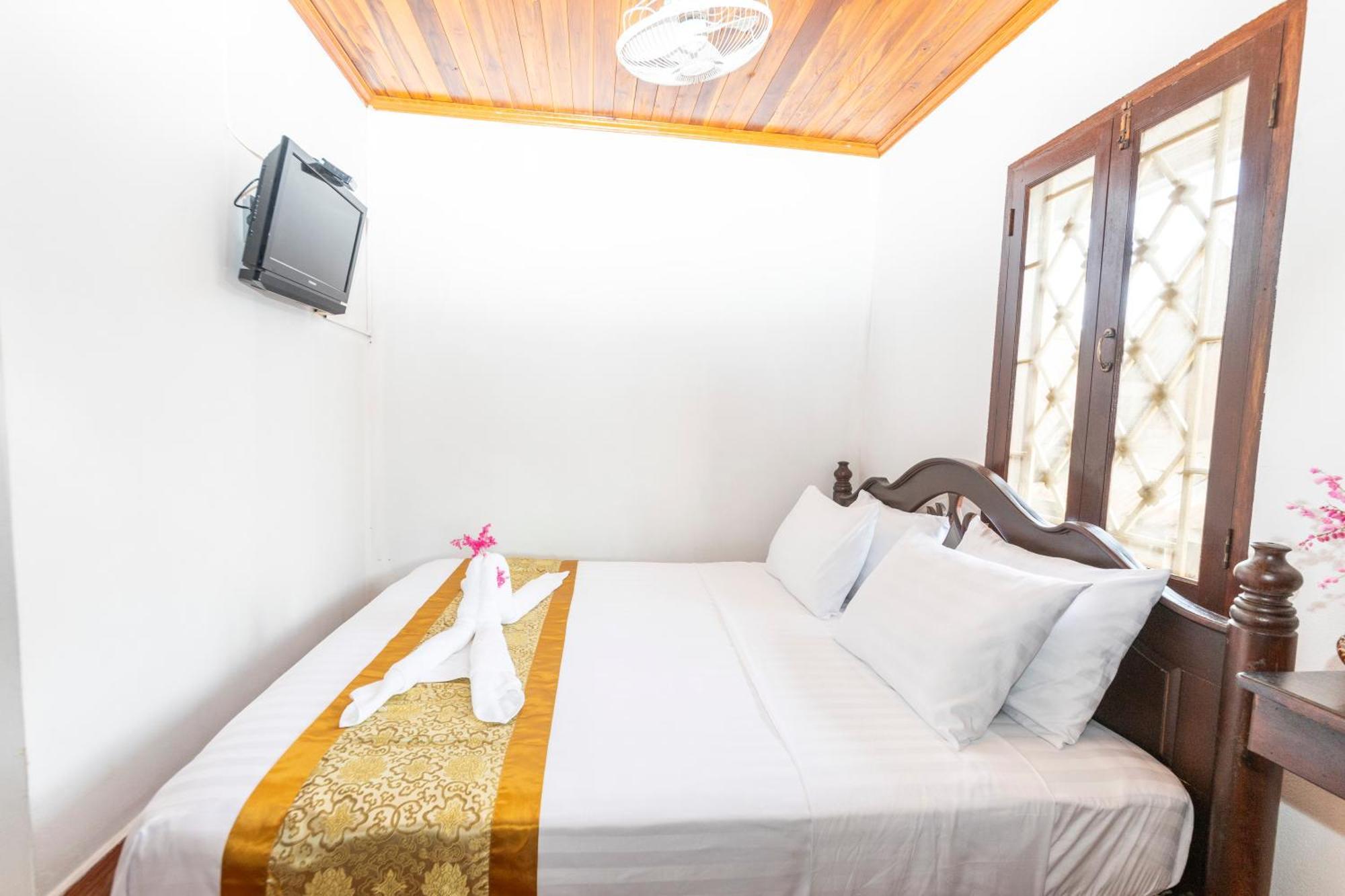 Nirasim Villa Luang Prabang Exteriör bild