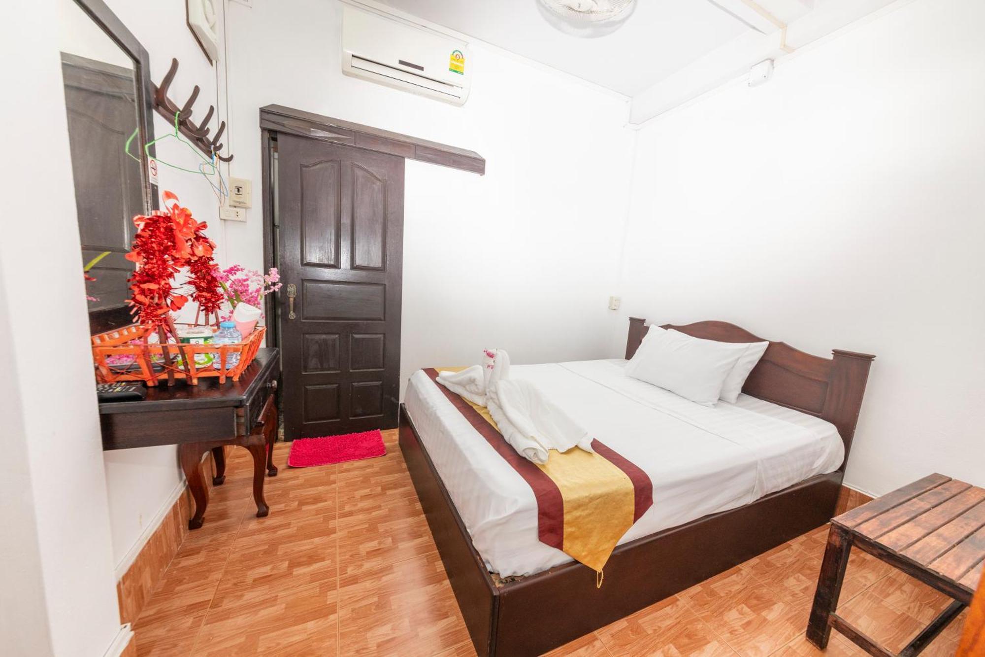 Nirasim Villa Luang Prabang Exteriör bild
